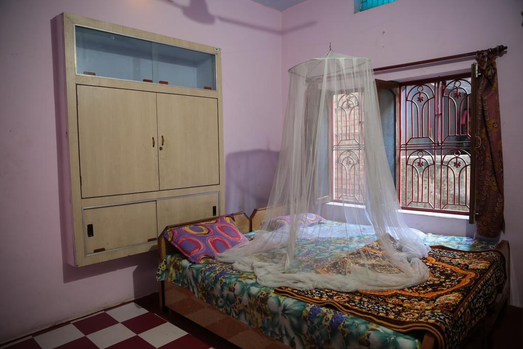 Somit Paying Guest House Waranasi Zewnętrze zdjęcie