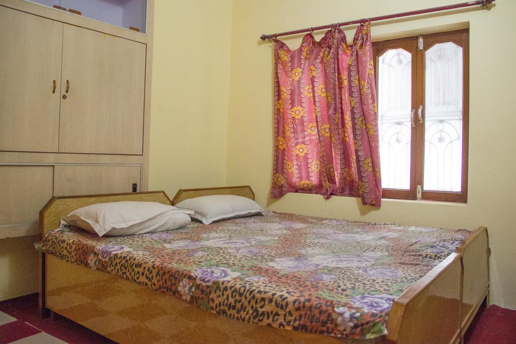 Somit Paying Guest House Waranasi Zewnętrze zdjęcie