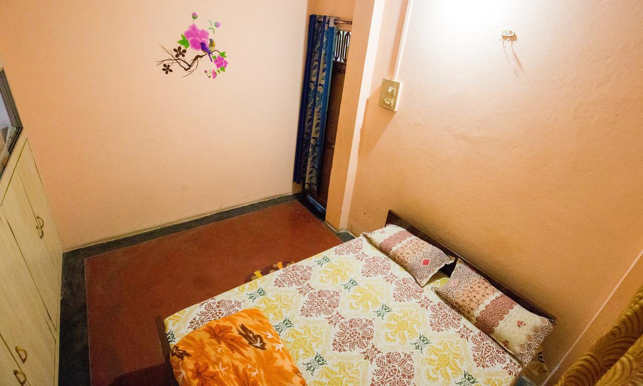 Somit Paying Guest House Waranasi Zewnętrze zdjęcie