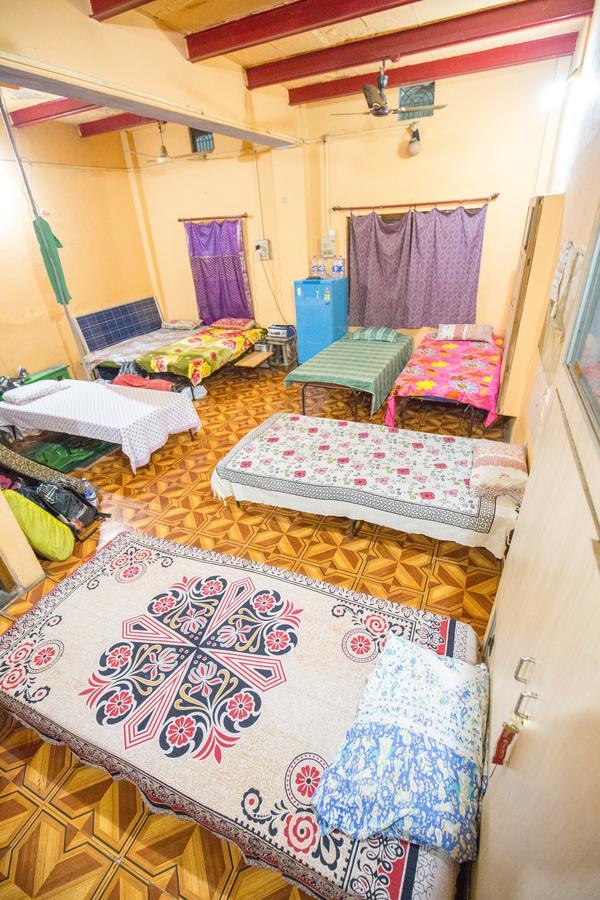 Somit Paying Guest House Waranasi Zewnętrze zdjęcie